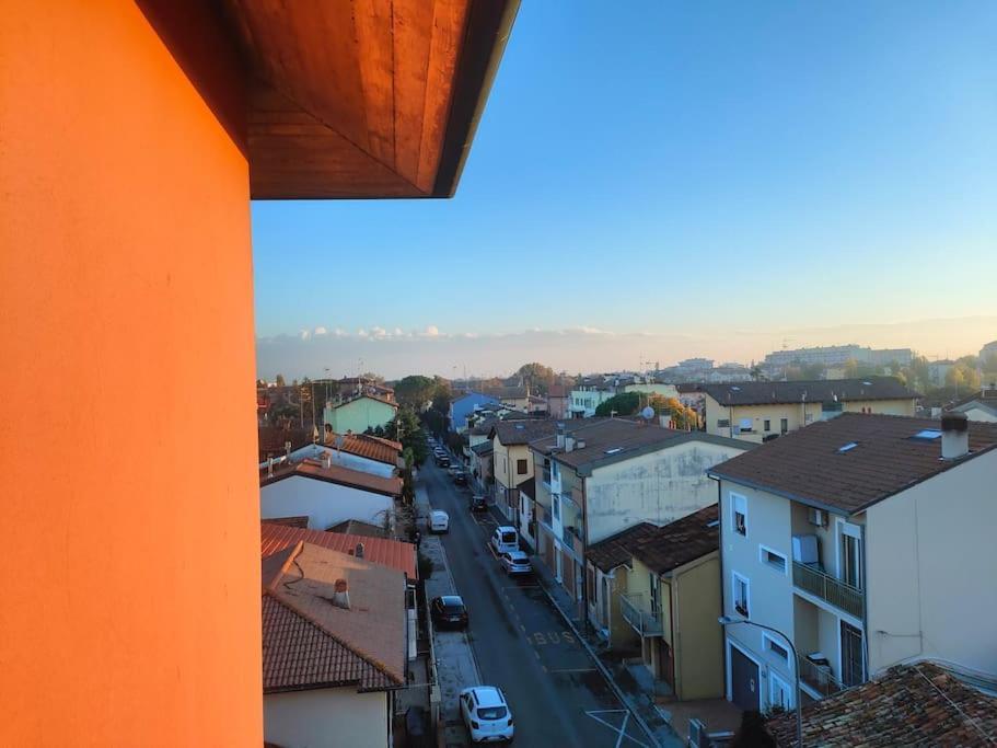 Attico A 2 Passi Dalla Stazione E Centro Storico Ravenna Ngoại thất bức ảnh